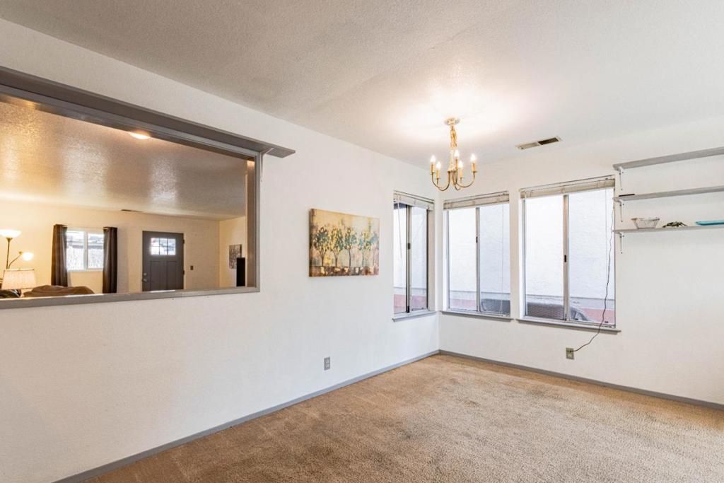 Image 11 of property listing at 11 Fresa Place, Salinas, CA 93905