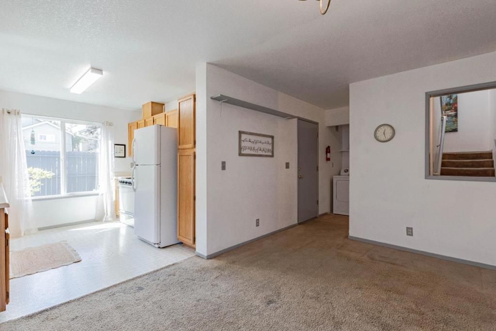 Image 12 of property listing at 11 Fresa Place, Salinas, CA 93905