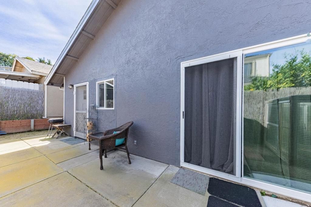 Image 8 of property listing at 11 Fresa Place, Salinas, CA 93905