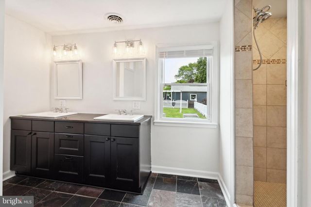 201 BUCKINGHAM RD, Berlin, MD 21811