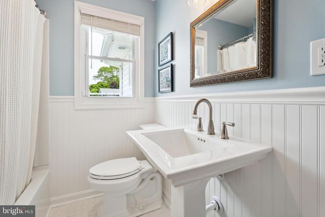 201 BUCKINGHAM RD, Berlin, MD 21811