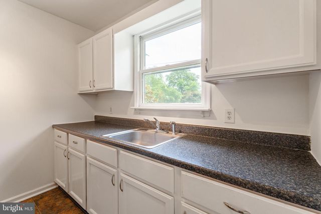 201 BUCKINGHAM RD, Berlin, MD 21811