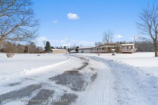 11830 E Tupper Lake Road, Grand Ledge, MI 48837