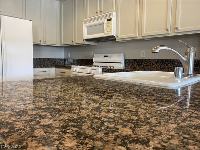 7255 Diamond Canyon Lane 102, Las Vegas, NV 89149