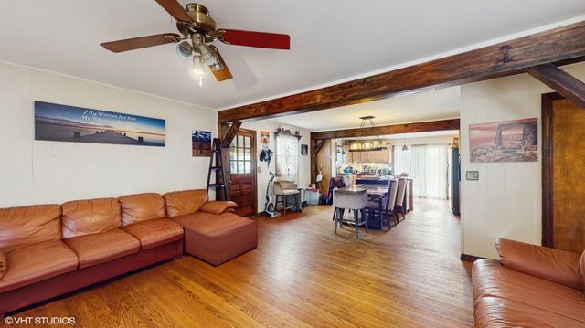 104 Channel Drive, Port Barrington, IL 60010