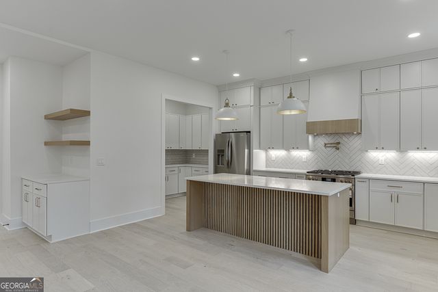 5422 Copper Creek Road, Flowery Branch, GA 30542