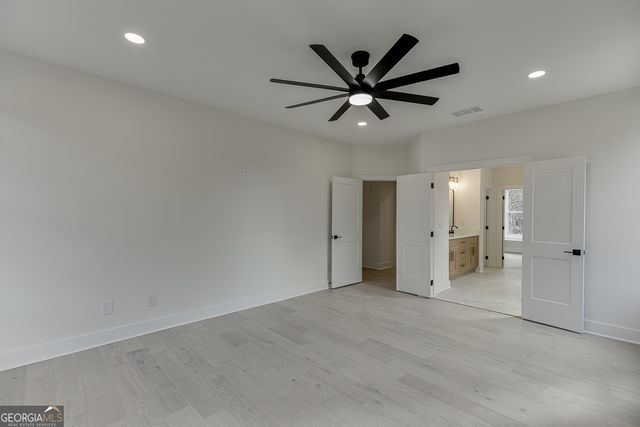 5422 Copper Creek Road, Flowery Branch, GA 30542