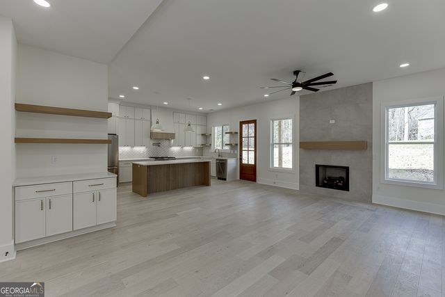 5422 Copper Creek Road, Flowery Branch, GA 30542