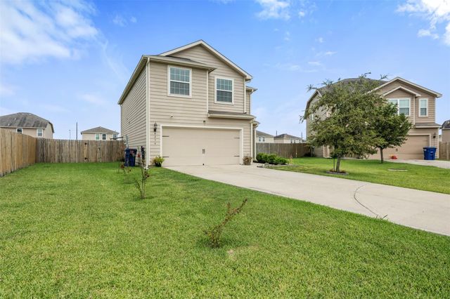 8234 Starfish Road, Baytown, TX 77523