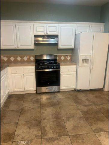 14727 Honeysuckle Street, Victorville, CA 92394