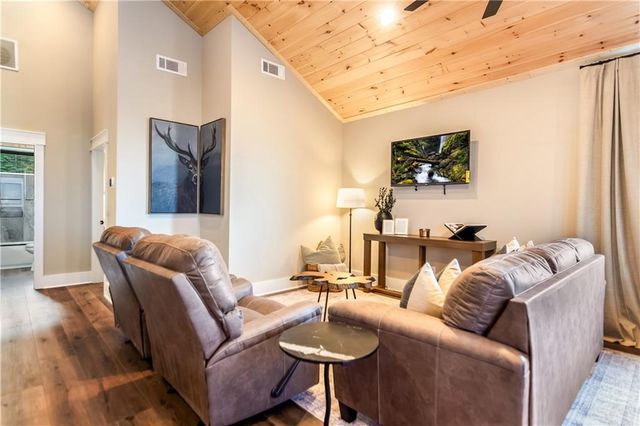 198 Stirratt Rd, Ranger, GA 30734