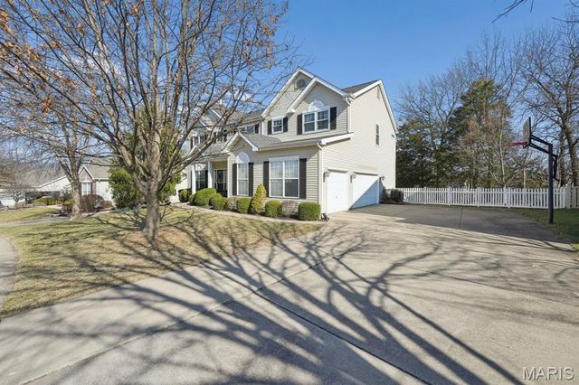 2026 Avalon Mist Circle, O'fallon, MO 63368