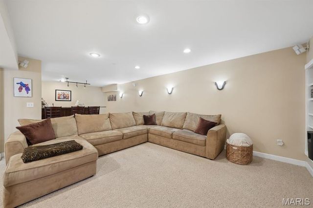 2026 Avalon Mist Circle, O'fallon, MO 63368