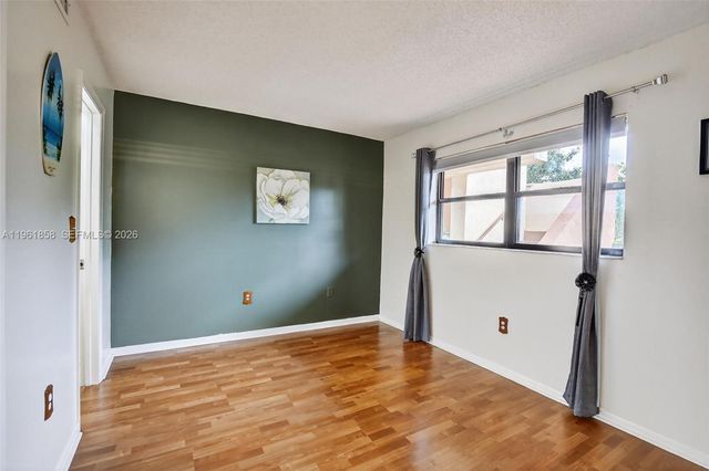 7401 NW 16th St 307, Plantation, FL 33313