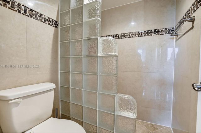 7401 NW 16th St 307, Plantation, FL 33313