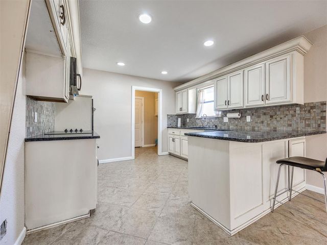9204 Aaron Drive, Oklahoma City, OK 73132