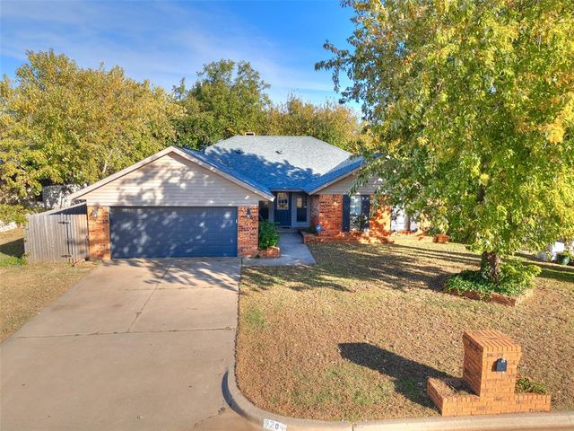 9204 Aaron Drive, Oklahoma City, OK 73132