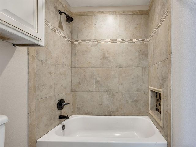 9204 Aaron Drive, Oklahoma City, OK 73132
