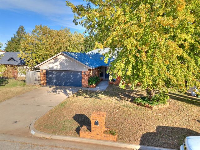 9204 Aaron Drive, Oklahoma City, OK 73132