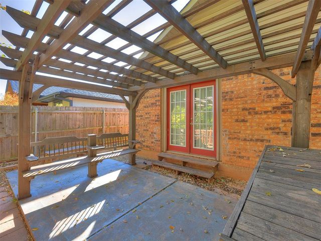 9204 Aaron Drive, Oklahoma City, OK 73132