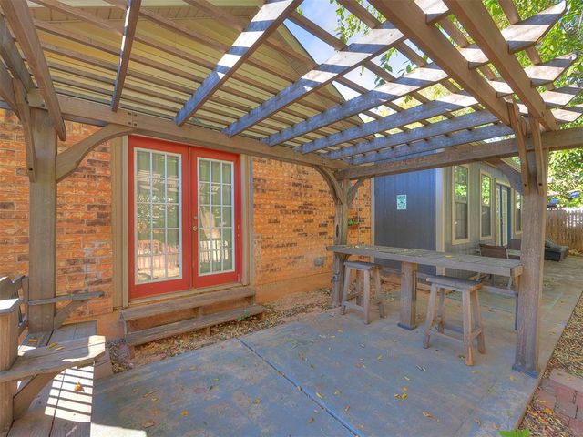 9204 Aaron Drive, Oklahoma City, OK 73132