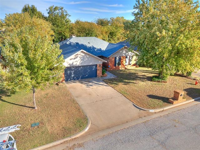 9204 Aaron Drive, Oklahoma City, OK 73132
