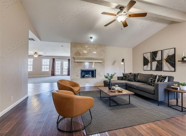 9204 Aaron Drive, Oklahoma City, OK 73132
