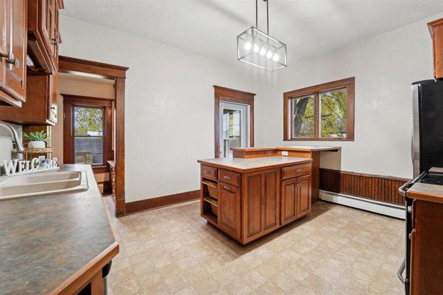 N4370 HWY 49, Poy Sippi, WI 54967