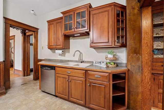 N4370 HWY 49, Poy Sippi, WI 54967