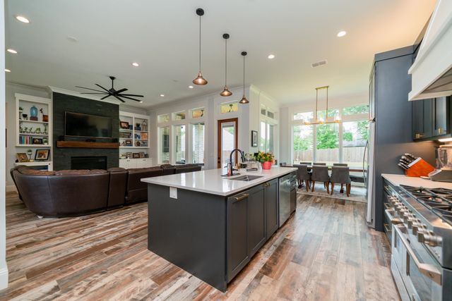 3813 Suren Way, Longview, TX 75605