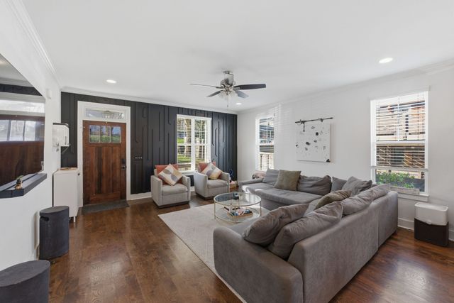 2438 Inga St, Nashville, TN 37206