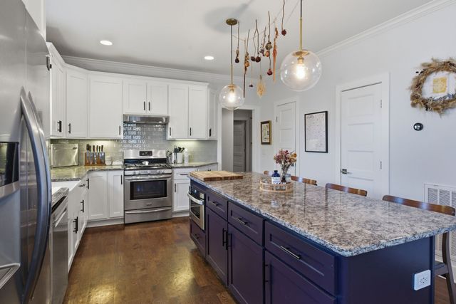 2438 Inga St, Nashville, TN 37206