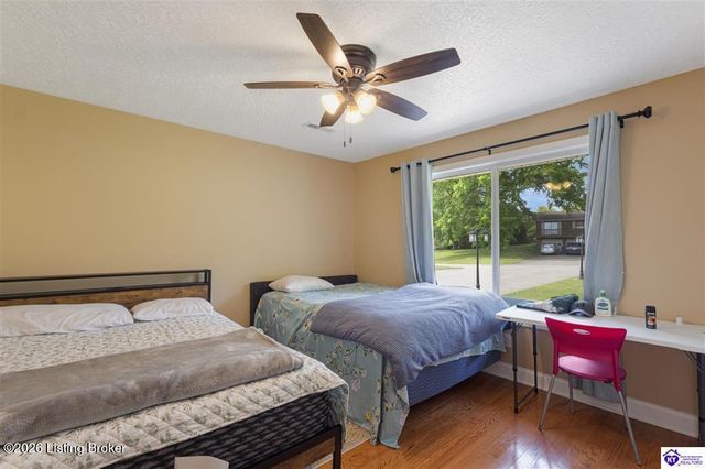 200 Carey Ln, Elizabethtown, KY 42701