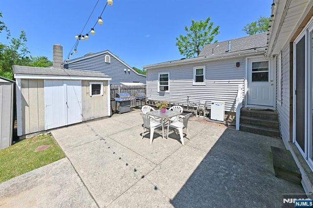 28 Makemoney Avenue, Wanaque, NJ 07420