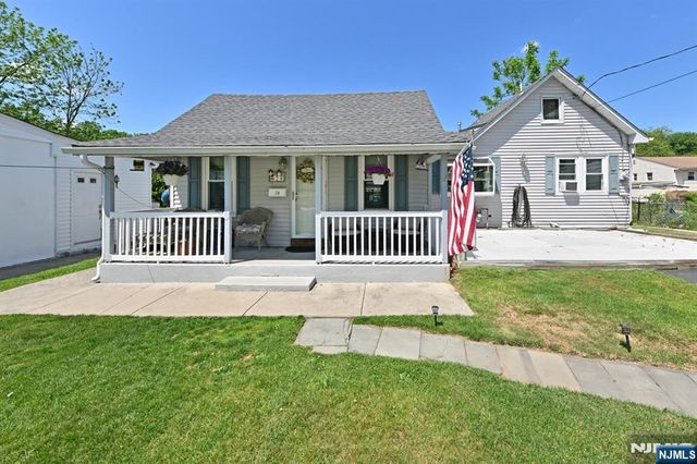 28 Makemoney Avenue, Wanaque, NJ 07420