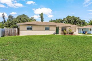 2205 Lotus RD, Fort Myers, FL 33905