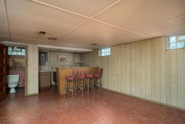 3170 S 36th STREET, Milwaukee, WI 53215