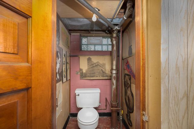 3170 S 36th STREET, Milwaukee, WI 53215