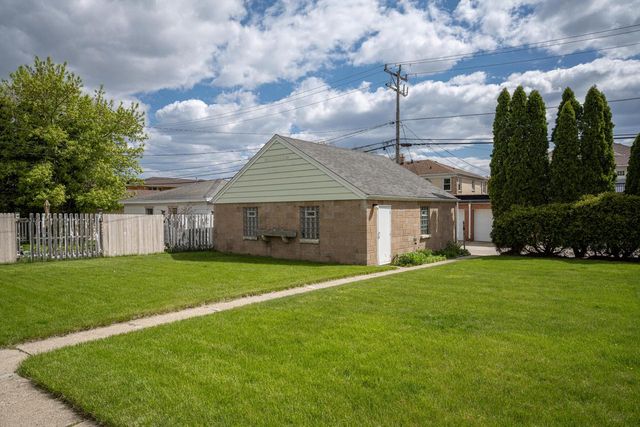 3170 S 36th STREET, Milwaukee, WI 53215