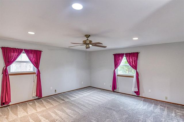 6824 NW 20th Street, Bethany, OK 73008