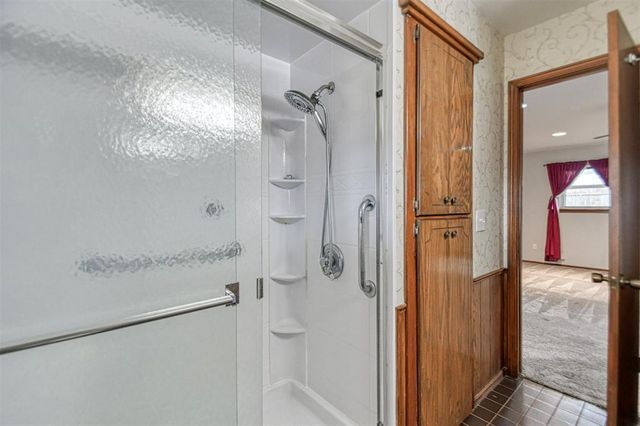 6824 NW 20th Street, Bethany, OK 73008