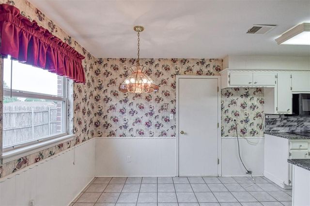 6824 NW 20th Street, Bethany, OK 73008