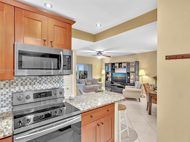 4400 Hillcrest Drive 603B, Hollywood, FL 33021