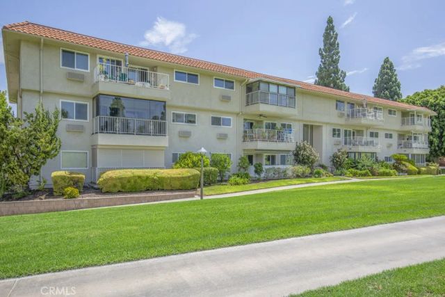 2386 Via Mariposa West West 2F, Laguna Woods, CA 92637