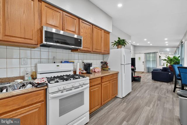 221 SENECA DR, Oxon Hill, MD 20745