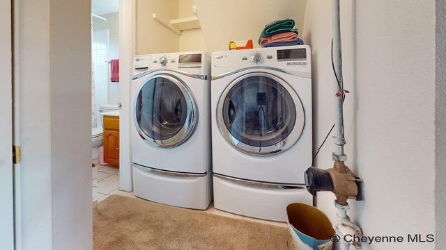 1240 MADISON AVE, Cheyenne, WY 82001