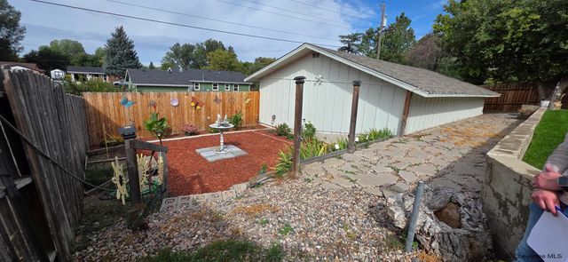 1240 MADISON AVE, Cheyenne, WY 82001