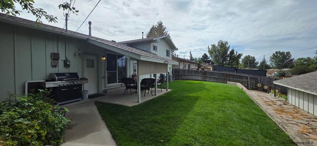 1240 MADISON AVE, Cheyenne, WY 82001
