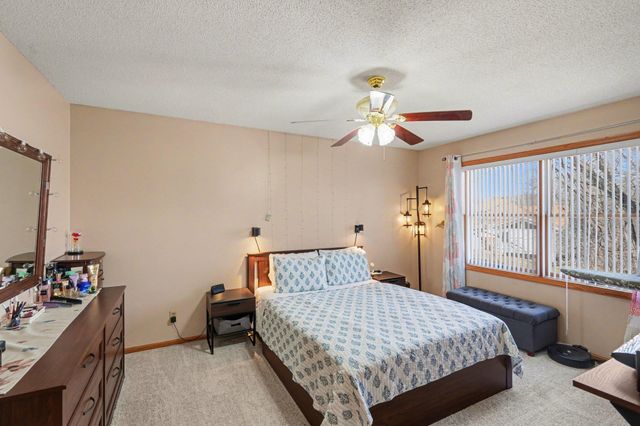 7754 18th Street N, Oakdale, MN 55128