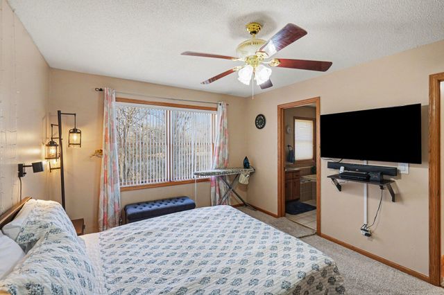 7754 18th Street N, Oakdale, MN 55128